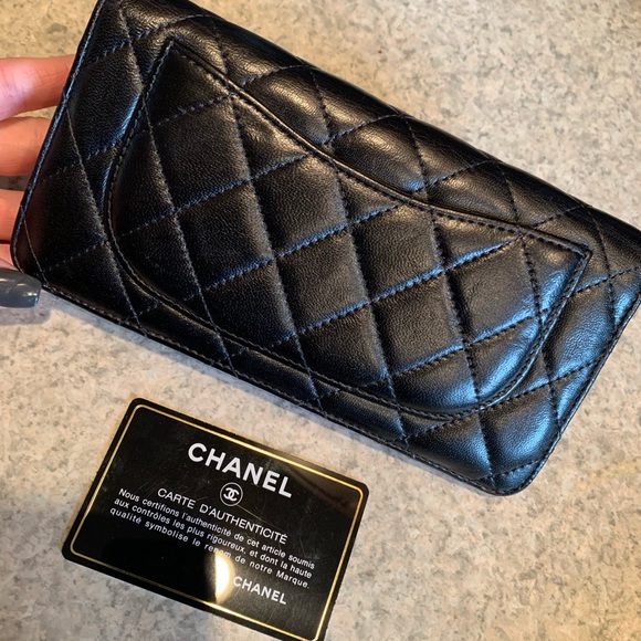 SOLD Authentic Chanel quilted black wallet - Picture 2 of 10